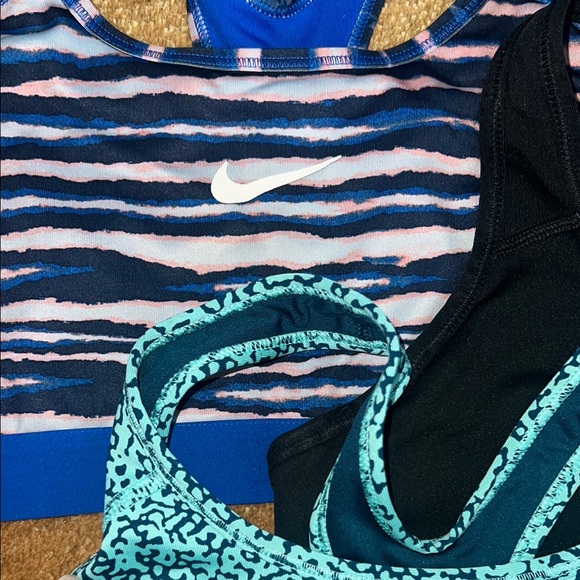 Nike Sports Bras Set (Size Medium) - Picture 4 of 4